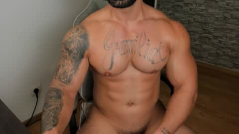 Snapshot of jaxonhunk chatting on October 3, 1:54 am JaxonHunk online show from October 3, 1:54 am