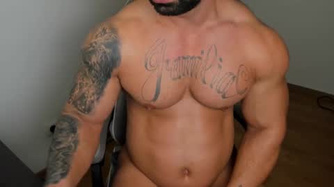 Snapshot of jaxonhunk chatting on March 7, 7:16 pm JaxonHunk online show from March 7, 7:16 pm