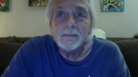 Snapshot of jay_jay1475 chatting on December 21, 11:45 pm jay-jay1475 online show from December 21, 11:45 pm