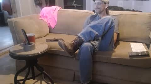 Snapshot of jay_short7863 chatting on March 6, 10:58 pm O F jay short786 online show from March 6, 10:58 pm