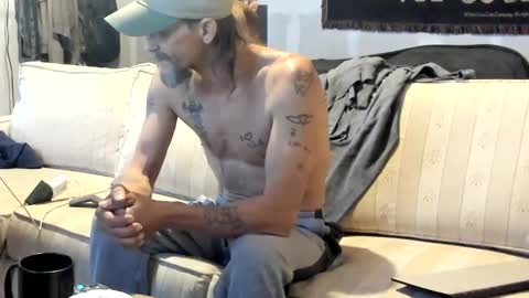 Snapshot of jay_short7863 chatting on October 6, 2:44 pm O F jay short786 online show from October 6, 2:44 pm