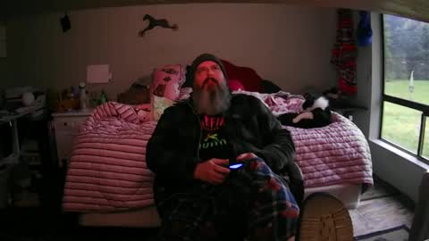 Snapshot of jaycanbefun chatting on December 16, 4:27 pm Grand Zaddy or Jay its casual online show from December 16, 4:27 pm