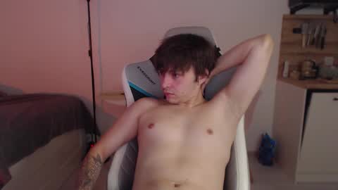 Snapshot of jayce_icestone chatting on September 25, 8:24 am Jayce online show from September 25, 8:24 am
