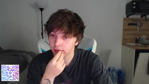 Snapshot of jayce_icestone chatting on October 3, 8:25 pm Jayce online show from October 3, 8:25 pm