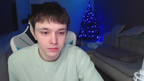 Snapshot of jayce_icestone chatting on January 19, 4:54 am Jayce online show from January 19, 4:54 am