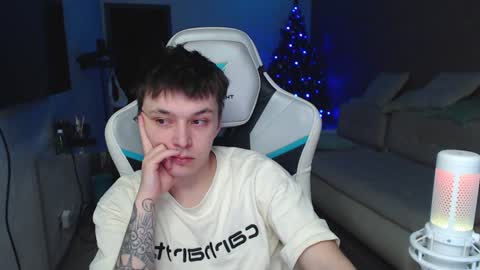 Snapshot of jayce_icestone chatting on January 13, 3:26 pm Jayce online show from January 13, 3:26 pm
