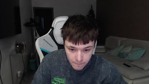 Snapshot of jayce_icestone chatting on January 8, 10:26 am Jayce online show from January 8, 10:26 am