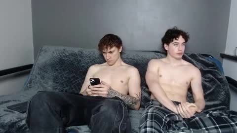 Snapshot of jaycex_69 chatting on February 21, 7:22 am THE HOUSE online show from February 21, 7:22 am