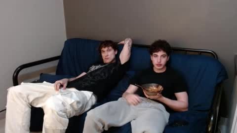 Snapshot of jaycex_69 chatting on January 6, 6:41 pm THE HOUSE online show from January 6, 6:41 pm