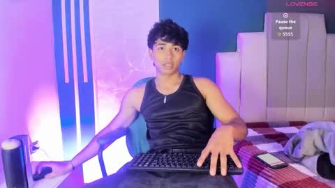 Snapshot of jaycobblack1 chatting on October 15, 12:13 pm jaycobblack1 online show from October 15, 12:13 pm