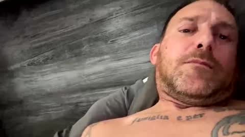 jayfly36 online show from October 28, 11:40 pm