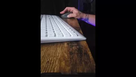 jayholew online show from April 5, 8:55 am