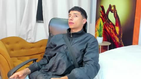 Snapshot of jaze_bradley chatting on March 6, 11:14 am jaze_bradley online show from March 6, 11:14 am