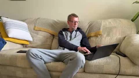 Jon online show from October 4, 2:11 pm