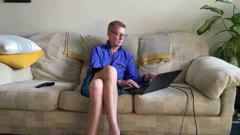 Jon online show from October 12, 4:23 pm