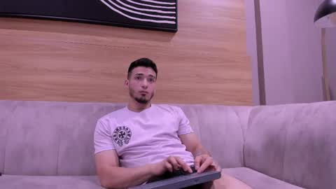 jd_dash online show from May 21, 9:08 pm