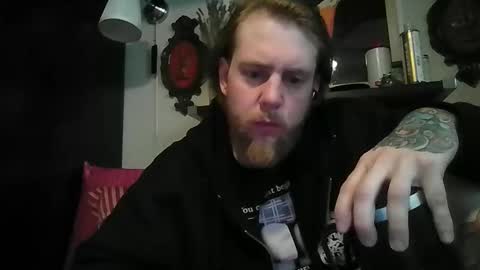 jdoggie9898 online show from March 30, 1:01 pm