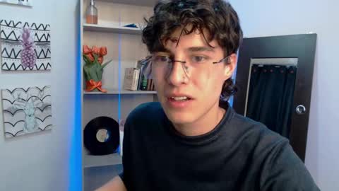 Snapshot of jeam_hot chatting on January 6, 9:43 pm jeam_hot online show from January 6, 9:43 pm
