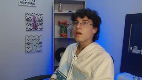 Snapshot of jeam_hot chatting on January 17, 9:32 pm jeam_hot online show from January 17, 9:32 pm