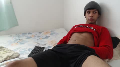 Snapshot of jeampier_sexy chatting on January 29, 7:43 pm jeampier_sexy online show from January 29, 7:43 pm