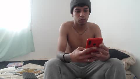 Snapshot of jeampier_sexy chatting on January 26, 10:02 pm jeampier_sexy online show from January 26, 10:02 pm