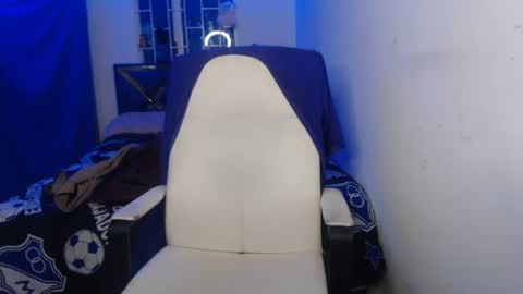 Snapshot of jeanpier_97 chatting on September 26, 12:08 am santiago online show from September 26, 12:08 am