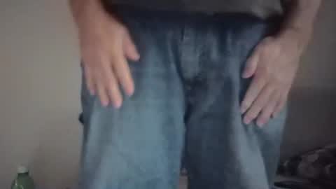 dadbody71 online show from December 19, 9:12 pm