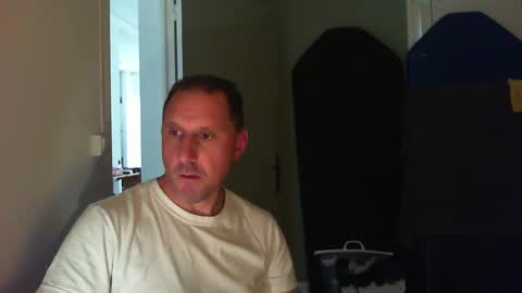 Jrme online show from April 24, 11:01 am