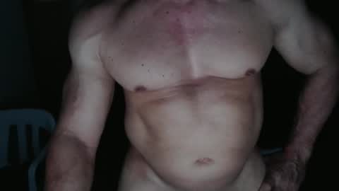 Snapshot of jefmuscletw chatting on February 14, 3:22 am brayam online show from February 14, 3:22 am