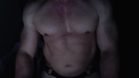 Snapshot of jefmuscletw chatting on December 29, 11:08 pm brayam online show from December 29, 11:08 pm