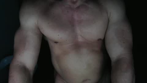 Snapshot of jefmuscletw chatting on February 21, 3:12 am brayam online show from February 21, 3:12 am