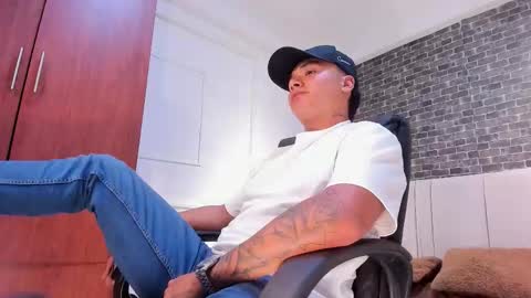 jeicob_7 online show from November 25, 7:27 pm