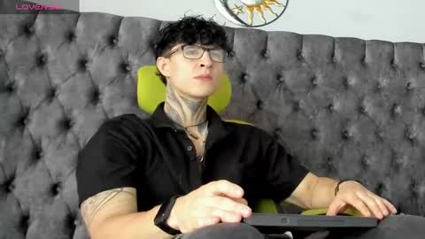 Snapshot of jeins_carter chatting on March 5, 1:50 pm JC online show from March 5, 1:50 pm