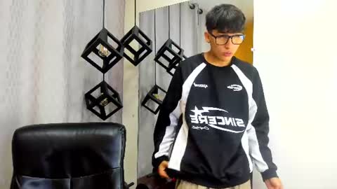 Jeremy online show from June 18, 11:48 am