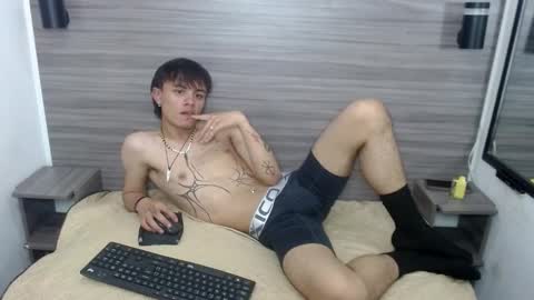 Jerom xx online show from October 8, 8:13 pm