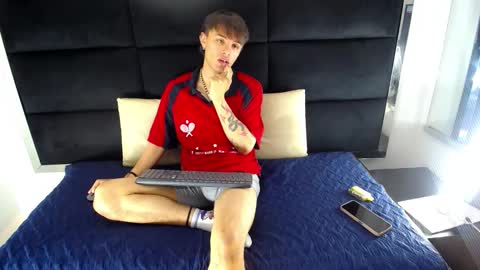 Jerom xx online show from October 10, 8:35 pm