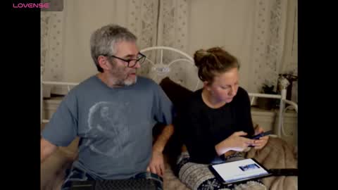 jerryfan239 online show from December 3, 4:18 am
