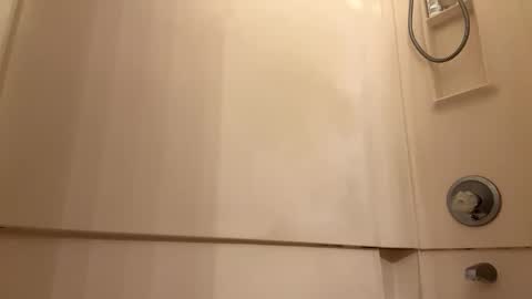 jerrysauce online show from October 18, 9:47 am