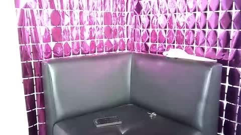 Snapshot of jet_clomet21 chatting on October 7, 2:37 am Ale online show from October 7, 2:37 am