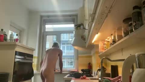 jewlronny online show from January 11, 8:40 am