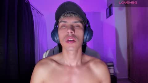 Jeyden Camilo online show from November 2, 4:06 am