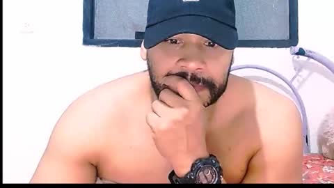 En moreno online show from March 3, 6:54 am