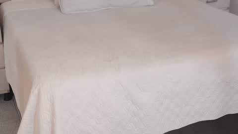 jhoanleandro online show from February 6, 8:11 am