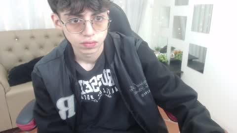 Jhoel online show from December 11, 12:49 pm