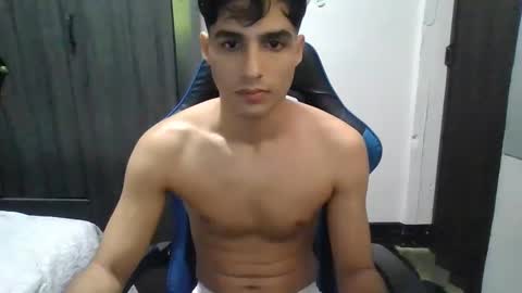 jhon online show from December 8, 7:37 am