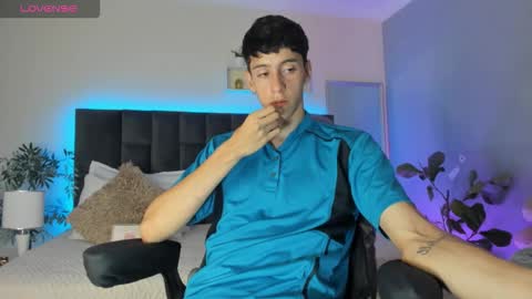 Jhon online show from November 18, 3:05 pm