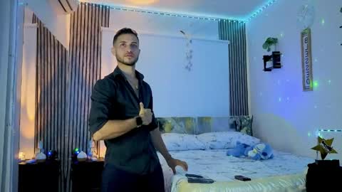 jhonny online show from June 8, 6:53 pm