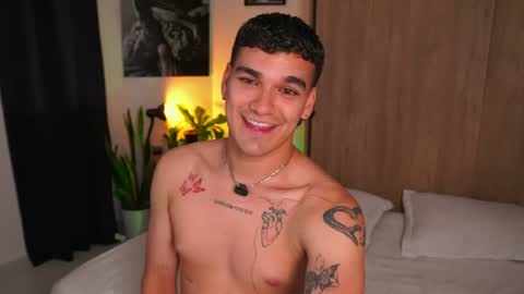 Jhonny  online show from July 25, 12:18 am