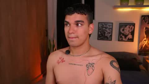 Jhonny  online show from June 28, 12:05 am