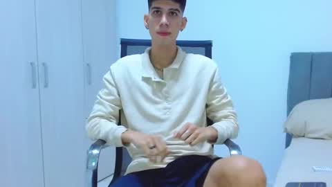 Snapshot of jhony_sex3 chatting on October 15, 6:10 am jhony_sex3 online show from October 15, 6:10 am